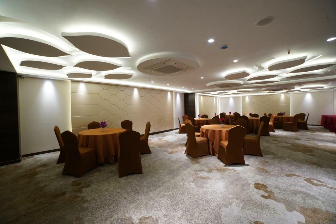 Hotel 18Keys Bhopal Exterior photo